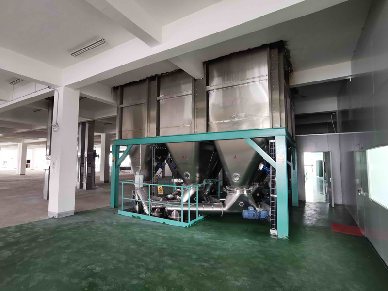 Sugar crushing mixing machine