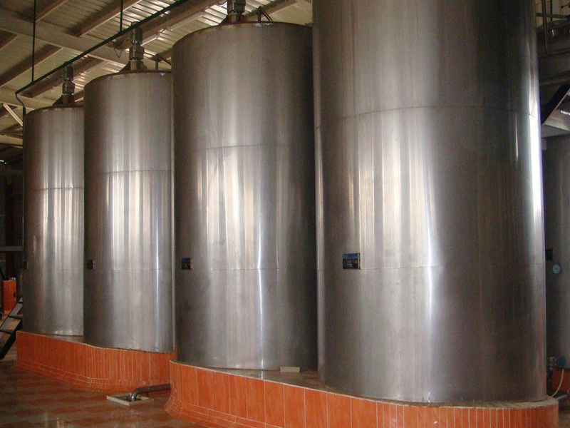 Sugar syrup processing machine